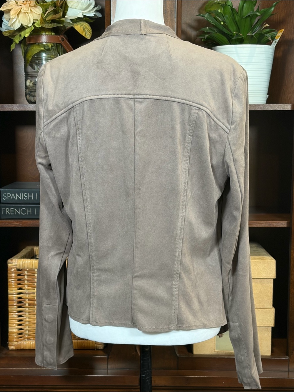KUT from the Kloth Tayanita Tan Faux Suede open front draped Jacket in Tan M - Picture 4 of 14